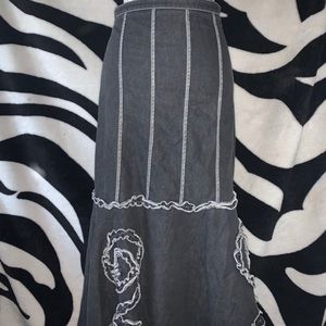 🕷🕸 90s vintage caged midi skirt
